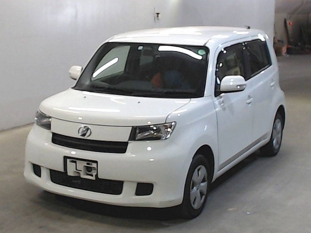 TOYOTA BB 2011 White